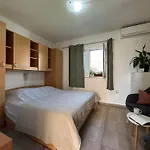 10082c Apartman